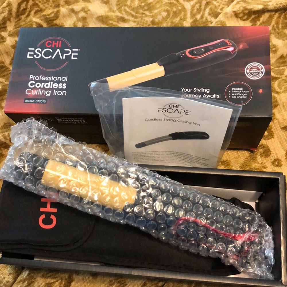 CHI Escape Cordless Curling Iron